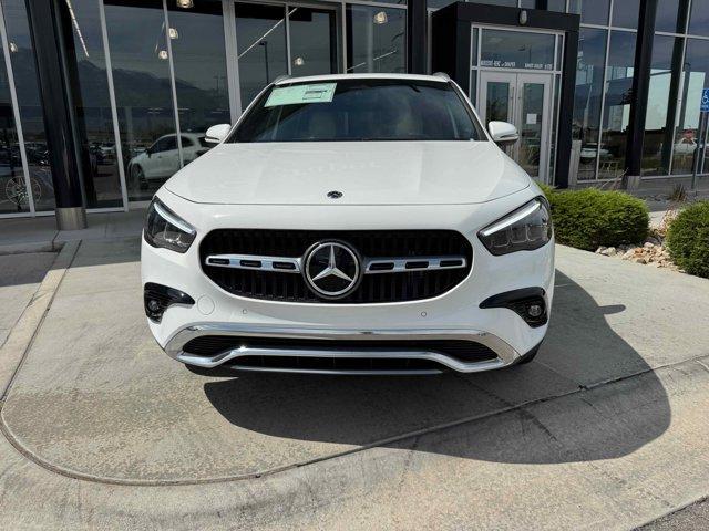 new 2025 Mercedes-Benz GLA 250 car, priced at $47,295