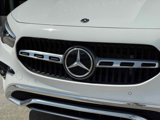 new 2025 Mercedes-Benz GLA 250 car, priced at $47,295