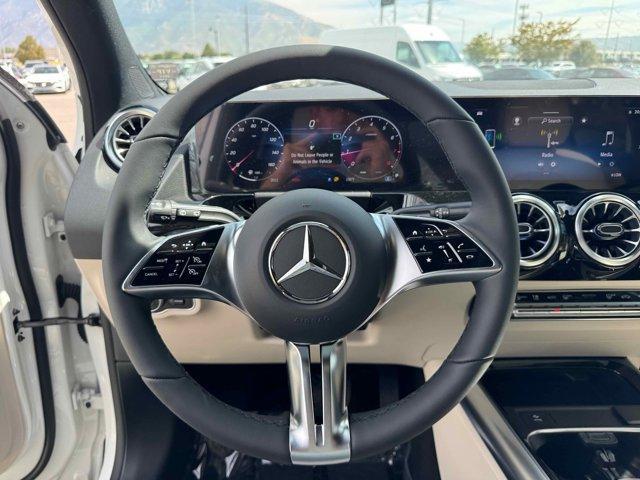 new 2025 Mercedes-Benz GLA 250 car, priced at $47,295