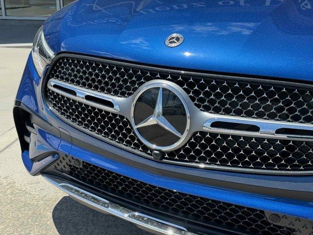 new 2025 Mercedes-Benz GLC 300 car, priced at $59,695