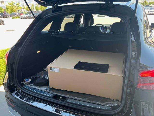 new 2025 Mercedes-Benz GLC 300 car, priced at $54,095