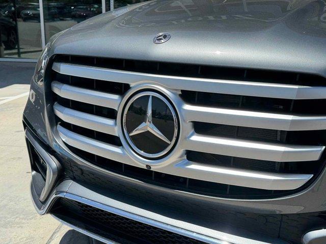 new 2025 Mercedes-Benz GLS 580 car, priced at $117,280