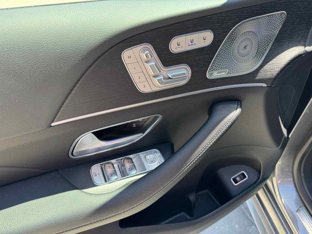new 2025 Mercedes-Benz GLS 450 car, priced at $94,185