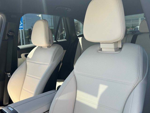 new 2025 Mercedes-Benz GLC 350e car, priced at $66,895