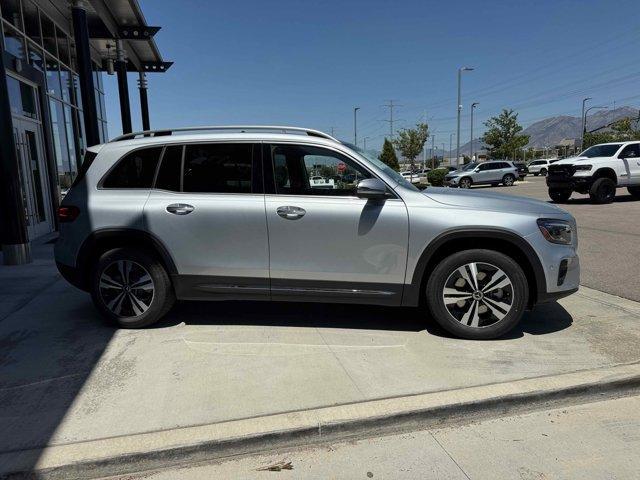 new 2025 Mercedes-Benz GLB 250 car, priced at $53,350
