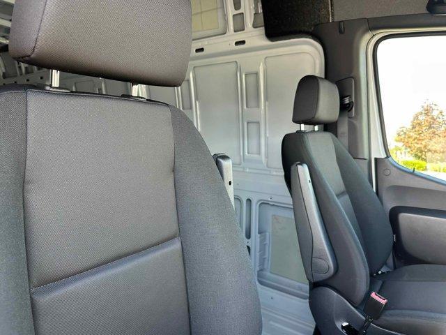 new 2026 Mercedes-Benz Sprinter 2500 car, priced at $62,685
