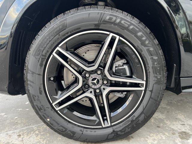 new 2026 Mercedes-Benz GLE 450 car, priced at $79,370