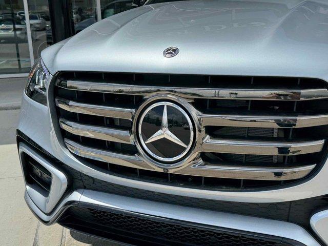 new 2025 Mercedes-Benz GLS 450 car, priced at $97,215