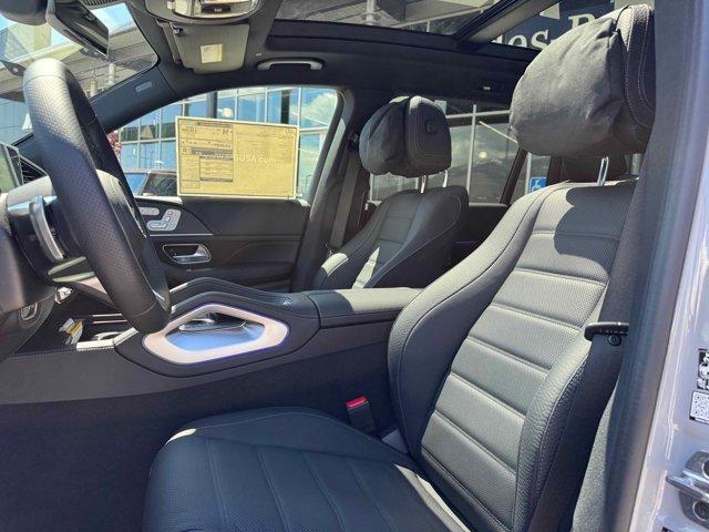 new 2025 Mercedes-Benz GLS 580 car, priced at $122,695
