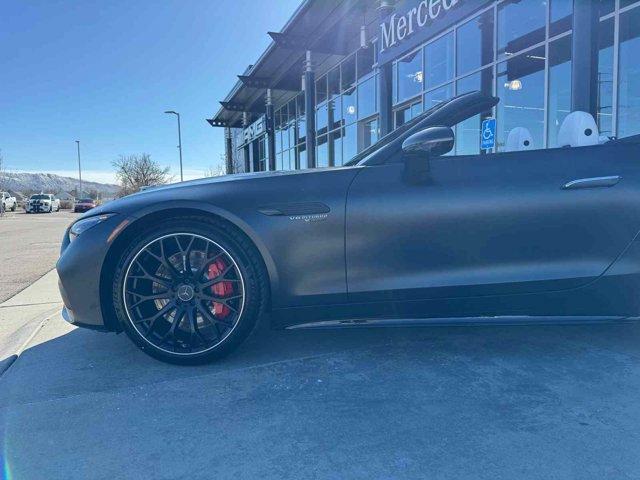 new 2025 Mercedes-Benz AMG SL 55 car, priced at $166,045