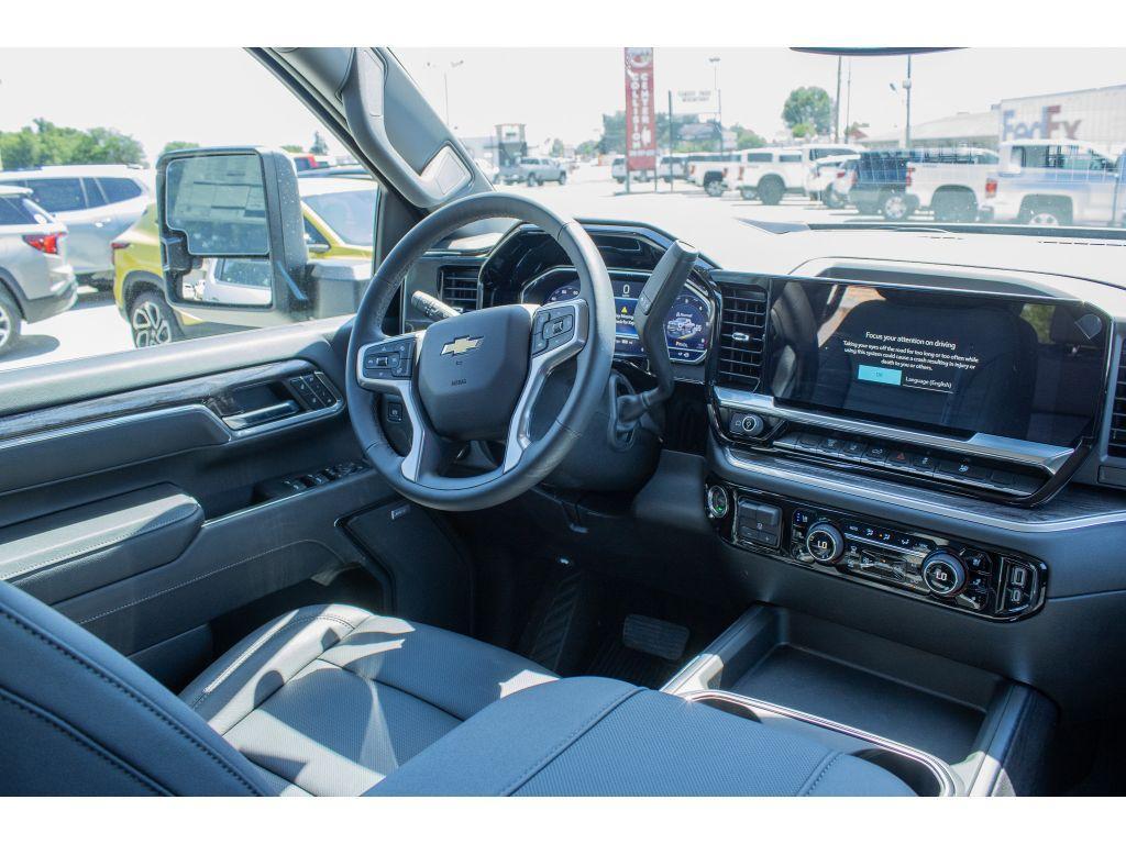 new 2025 Chevrolet Silverado 3500 car, priced at $72,198