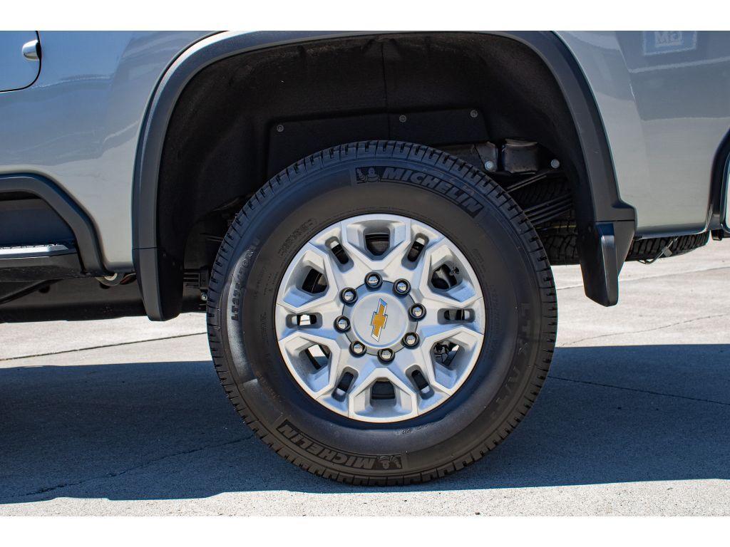 new 2025 Chevrolet Silverado 3500 car, priced at $72,198