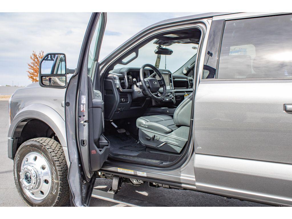 new 2026 Ford F-450 car, priced at $105,869