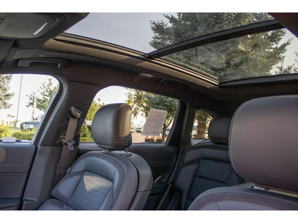 new 2025 Lincoln Nautilus car, priced at $72,730