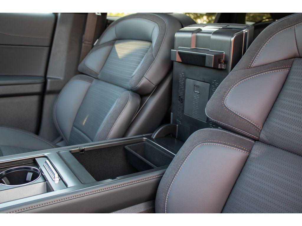 new 2025 Lincoln Nautilus car, priced at $72,730