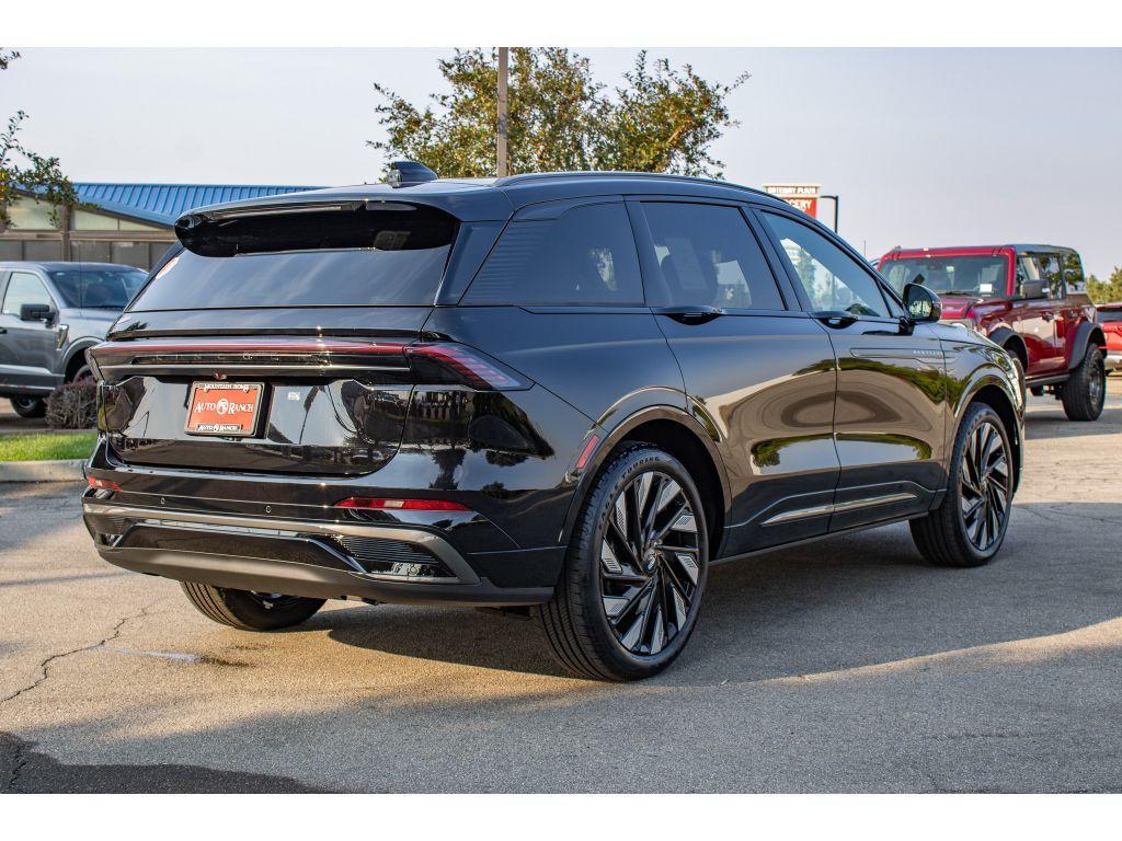 new 2025 Lincoln Nautilus car, priced at $72,730