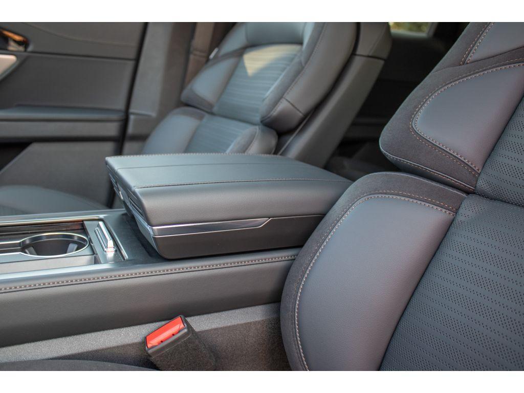 new 2025 Lincoln Nautilus car, priced at $72,730