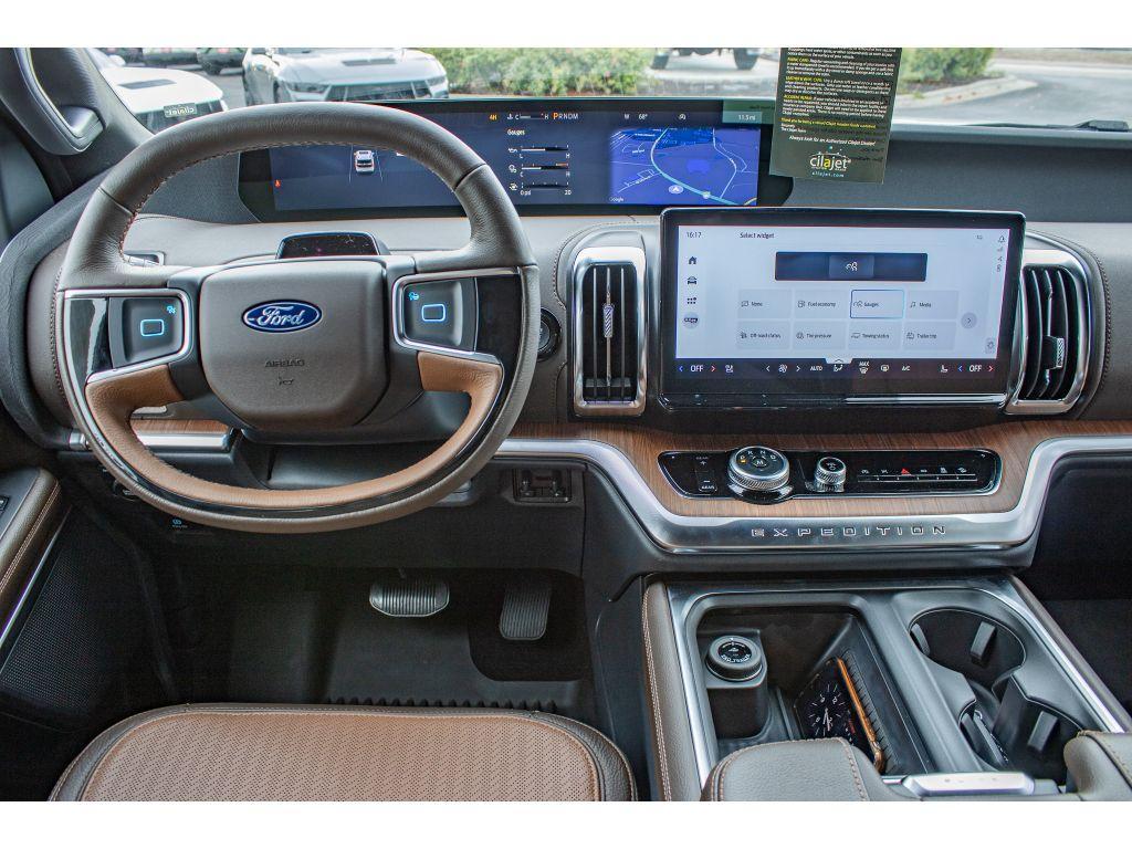 new 2025 Ford Expedition Max car, priced at $91,019
