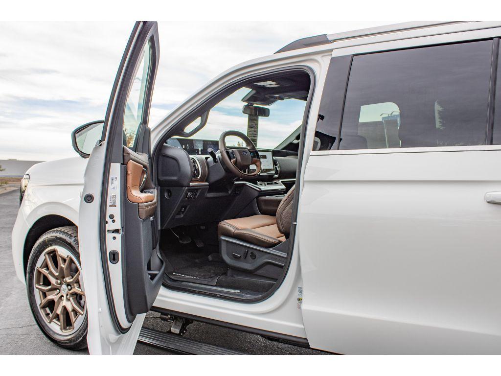 new 2025 Ford Expedition Max car, priced at $91,019