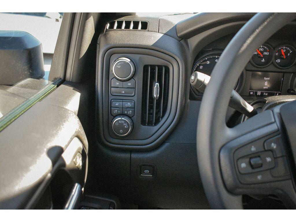 new 2025 Chevrolet Silverado 2500 car, priced at $45,000