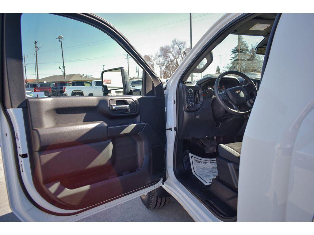 new 2025 Chevrolet Silverado 2500 car, priced at $45,000