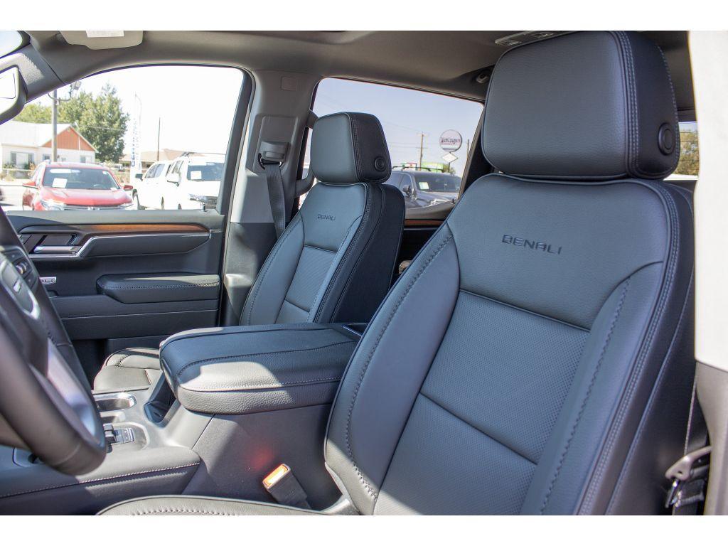 new 2025 GMC Sierra 1500 car, priced at $65,750