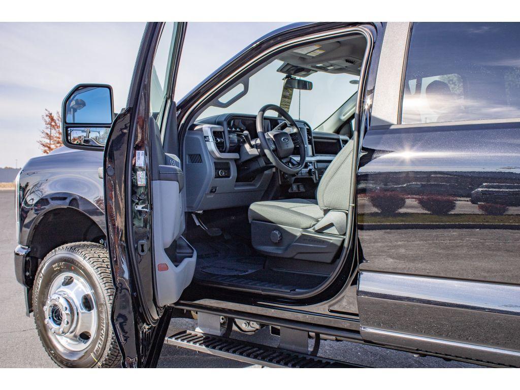 new 2026 Ford F-350 car, priced at $74,999