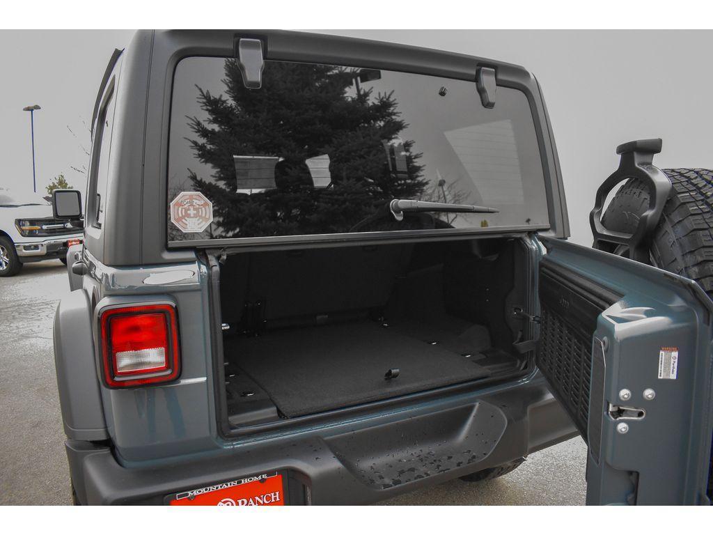 new 2025 Jeep Wrangler car, priced at $44,000