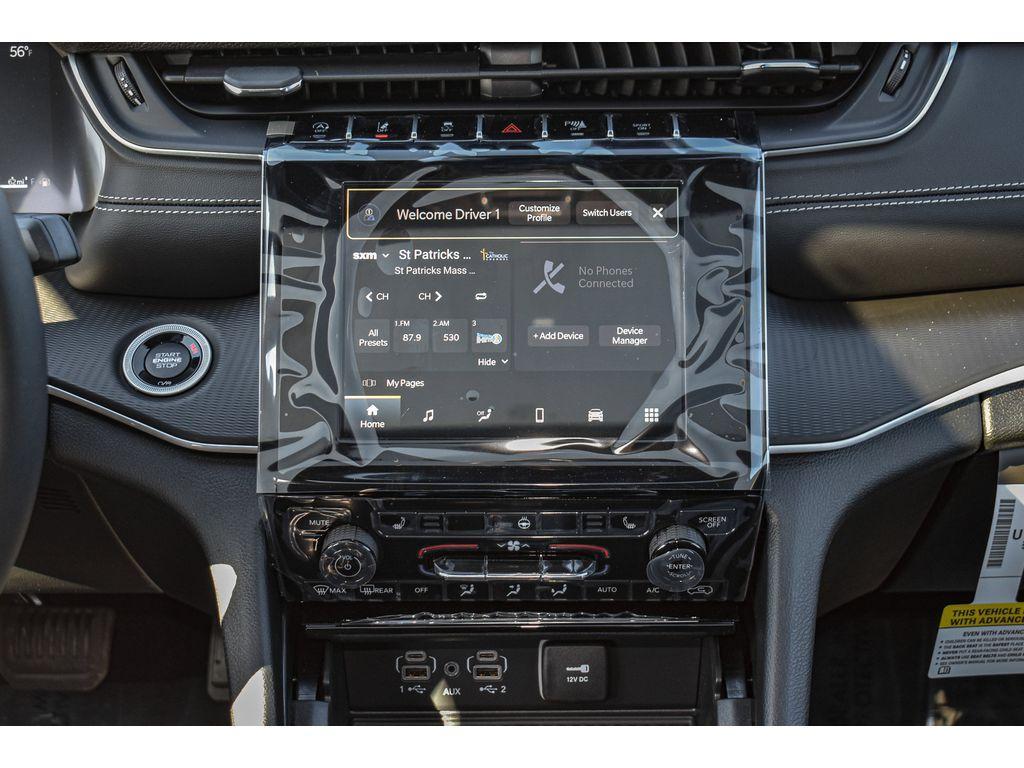 new 2025 Jeep Grand Cherokee car, priced at $40,000