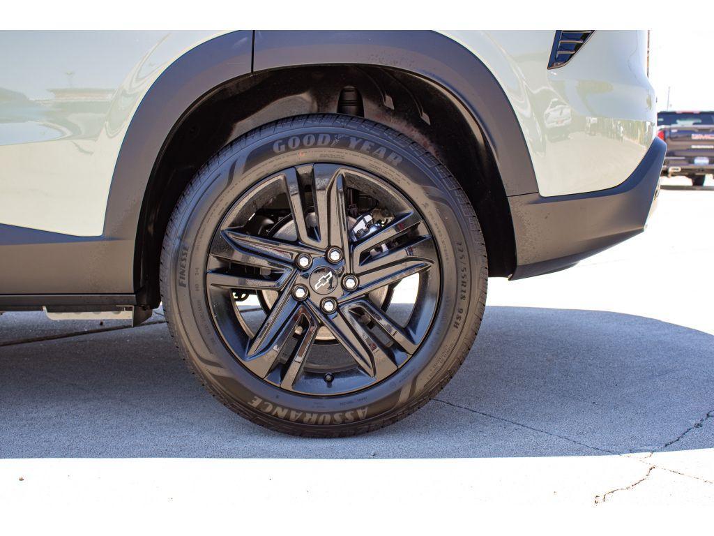 new 2025 Chevrolet Trax car, priced at $26,500