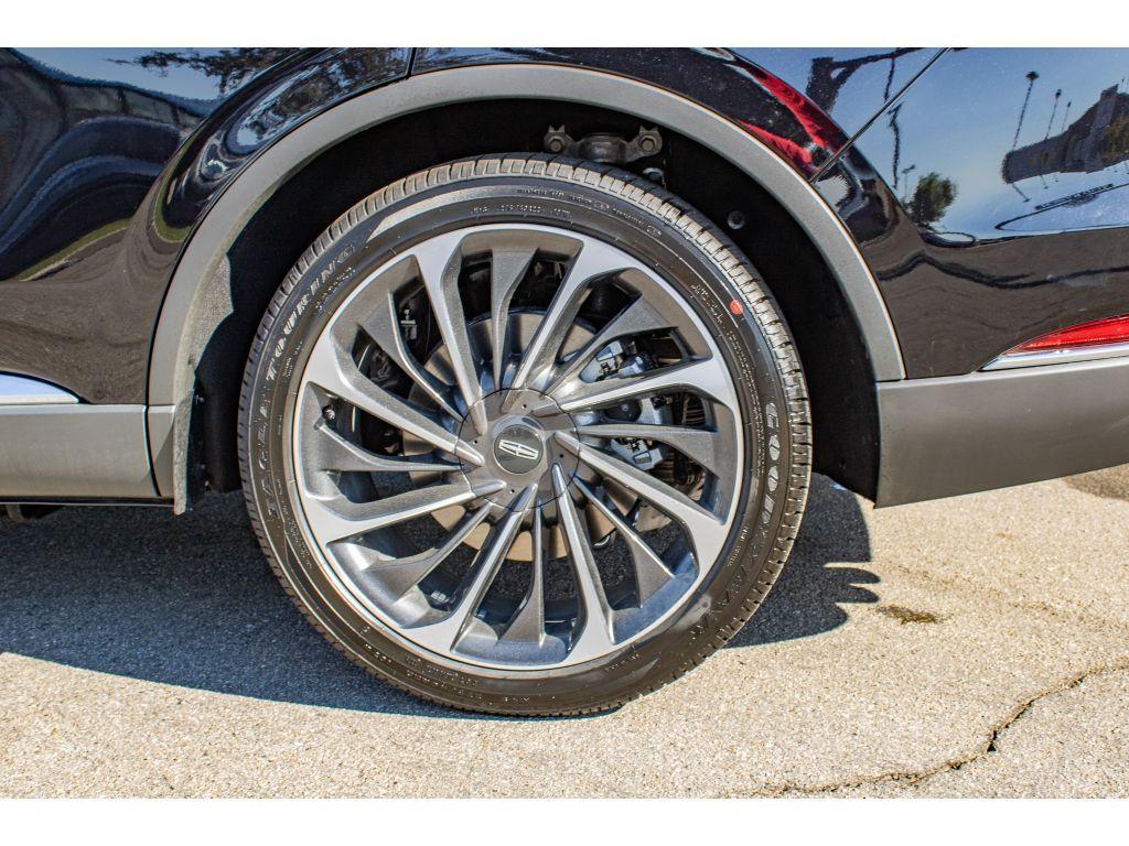 new 2025 Lincoln Aviator car, priced at $77,500