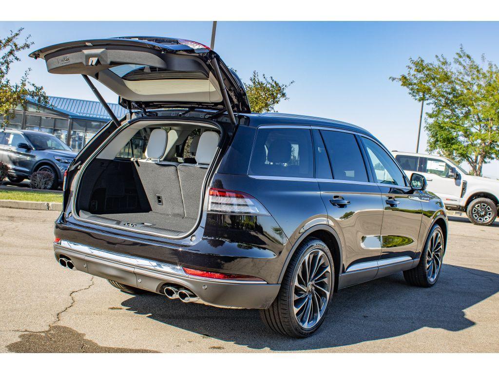 new 2025 Lincoln Aviator car, priced at $77,500