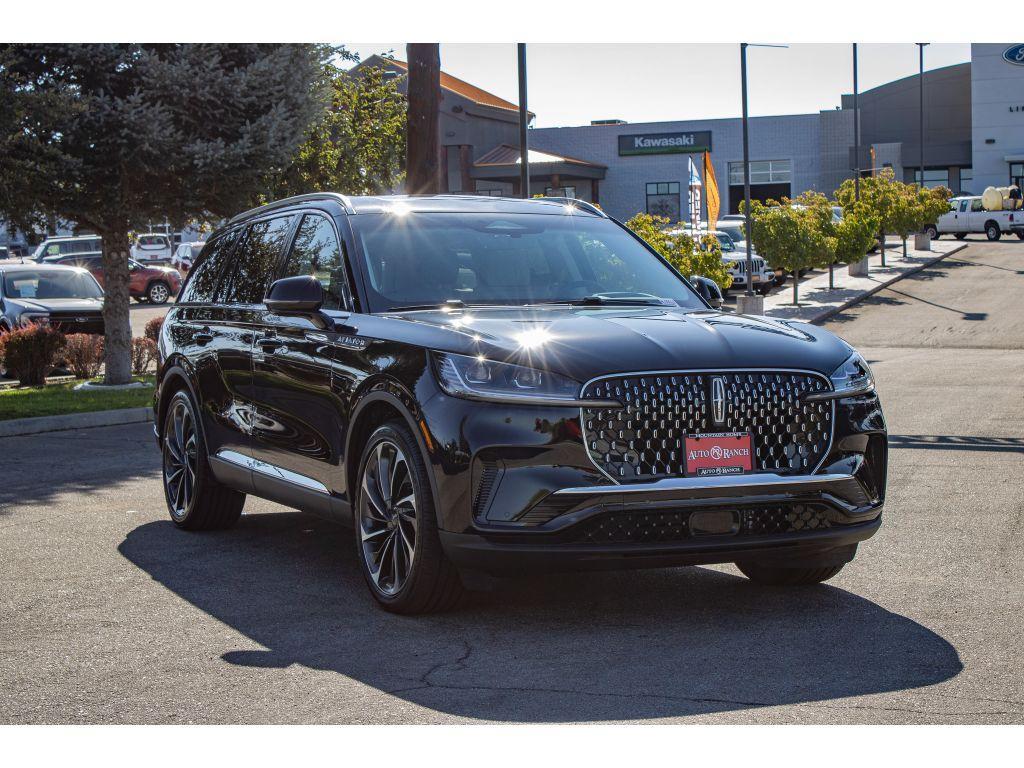new 2025 Lincoln Aviator car, priced at $77,500