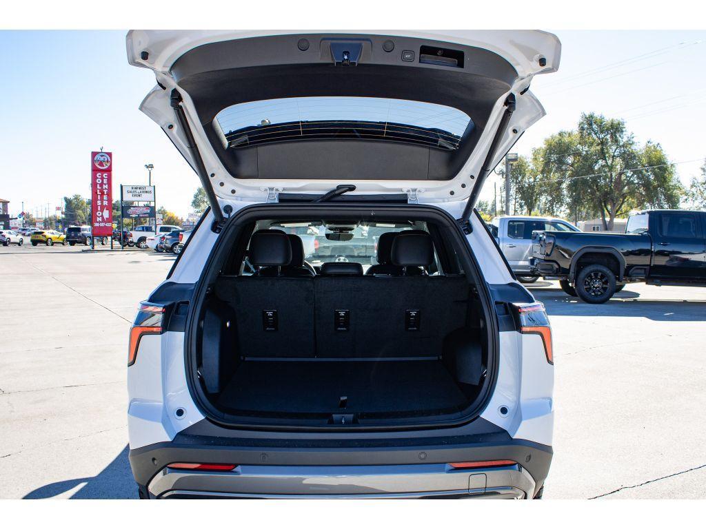 new 2026 Chevrolet Equinox car, priced at $39,449