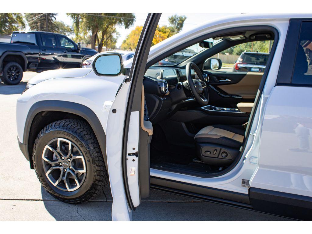 new 2026 Chevrolet Equinox car, priced at $39,449