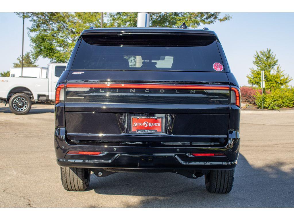 new 2025 Lincoln Navigator L car, priced at $110,000