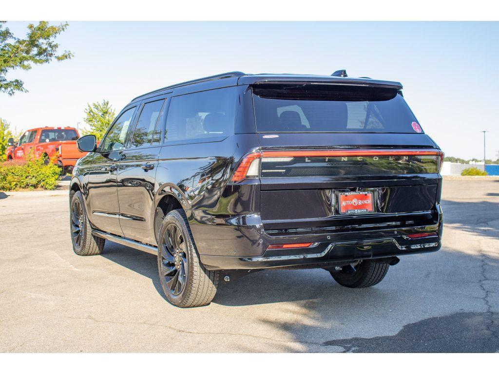 new 2025 Lincoln Navigator L car, priced at $110,000
