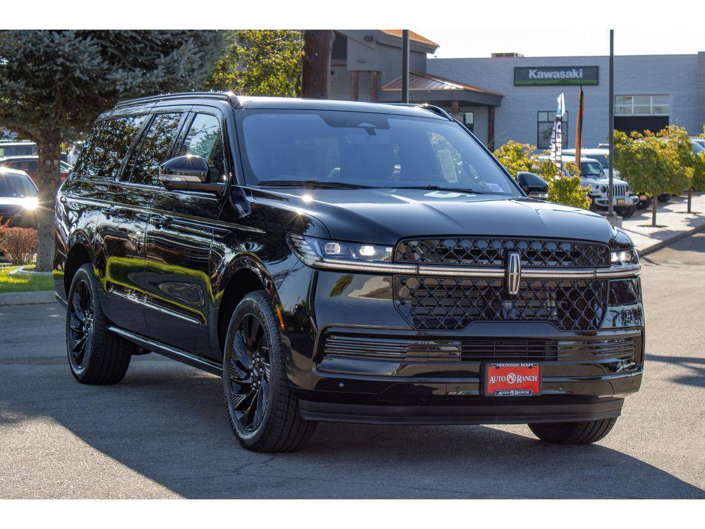 new 2025 Lincoln Navigator L car, priced at $110,000