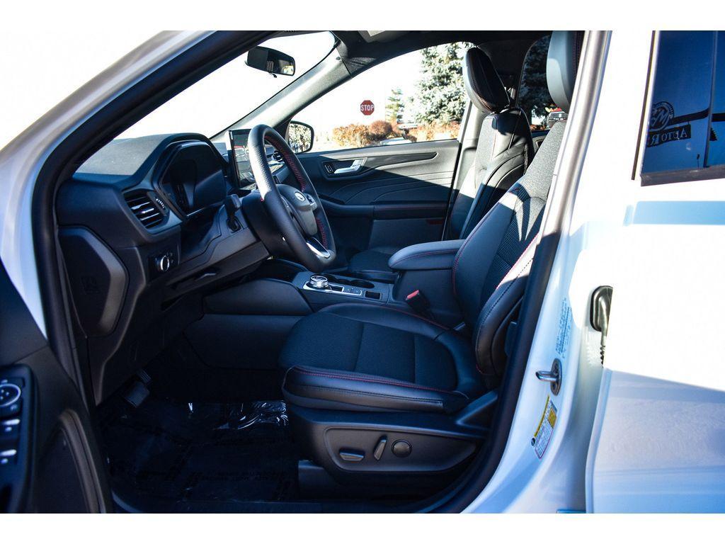 new 2025 Ford Escape car, priced at $31,500