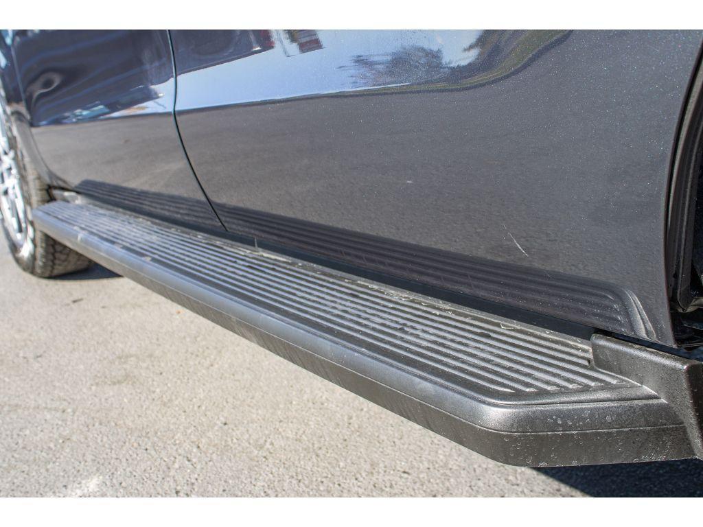 new 2025 Ford Expedition car, priced at $71,499