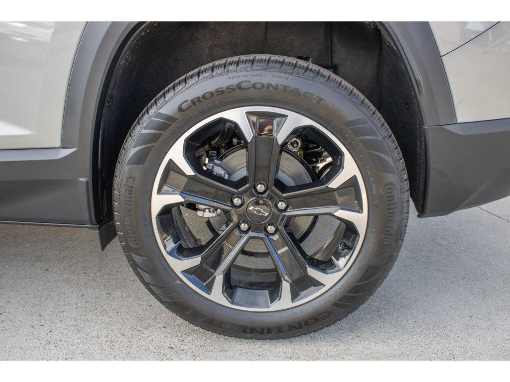 new 2026 Chevrolet Equinox car, priced at $33,999