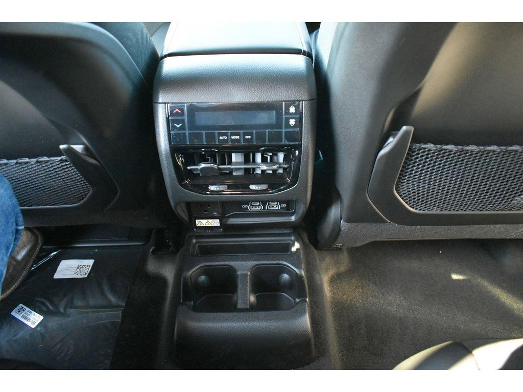 new 2025 Jeep Grand Cherokee L car, priced at $40,500