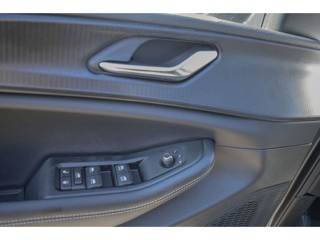 new 2025 Jeep Grand Cherokee L car, priced at $39,000