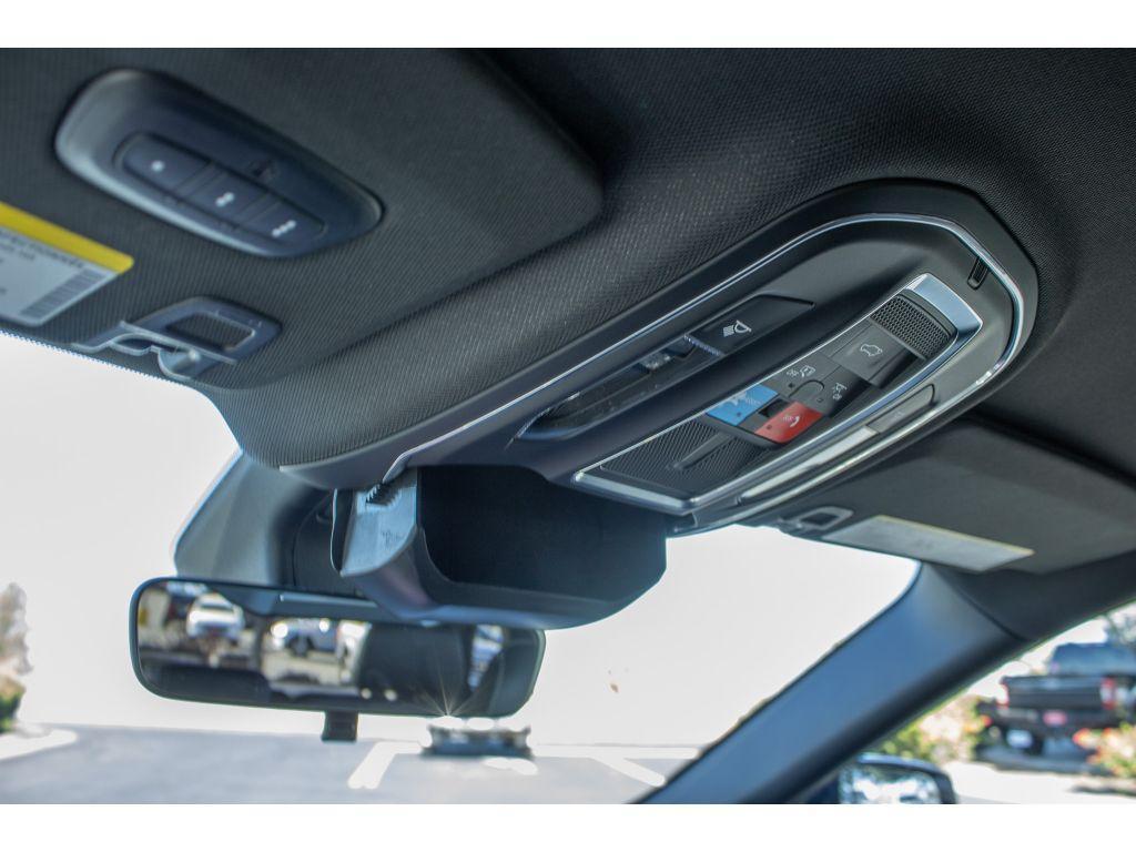 new 2025 Jeep Grand Cherokee car, priced at $42,250