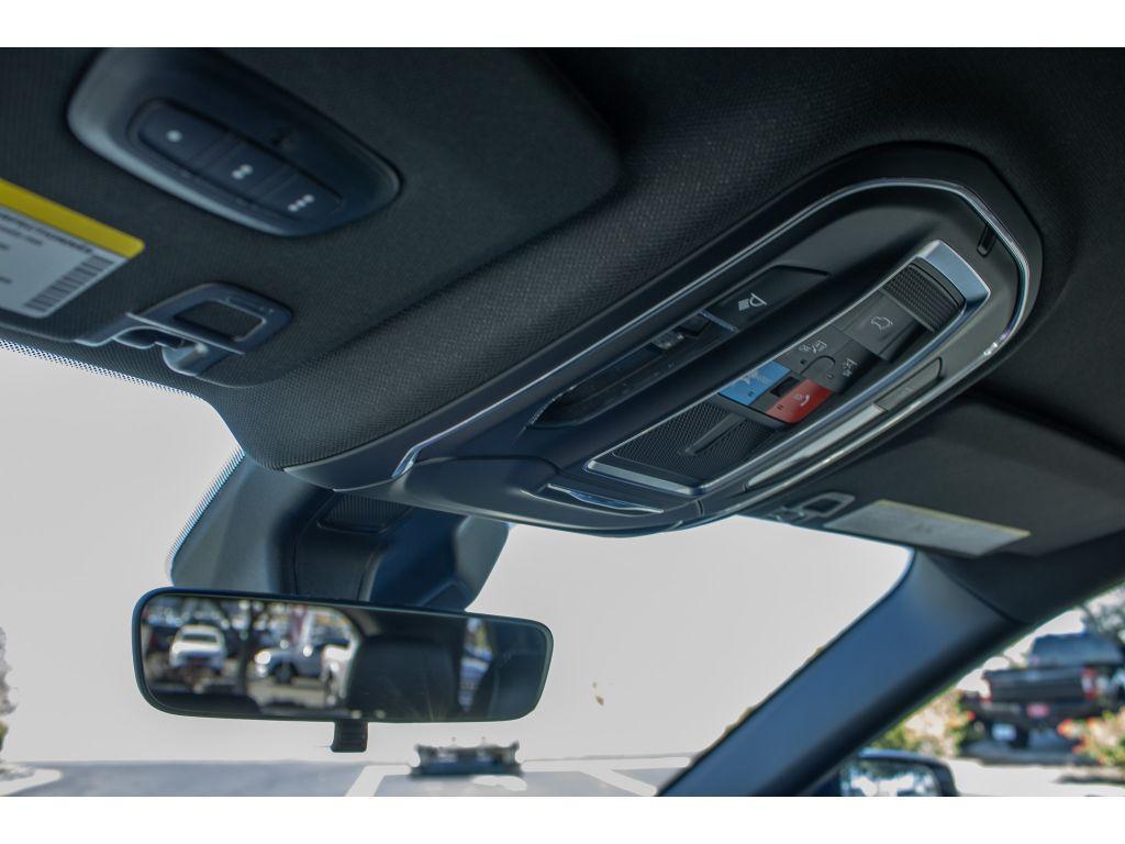 new 2025 Jeep Grand Cherokee car, priced at $42,250