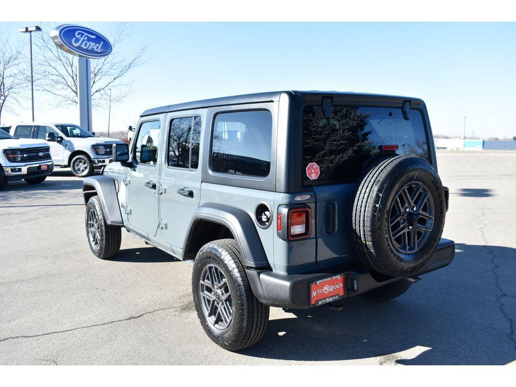 new 2025 Jeep Wrangler car, priced at $39,500