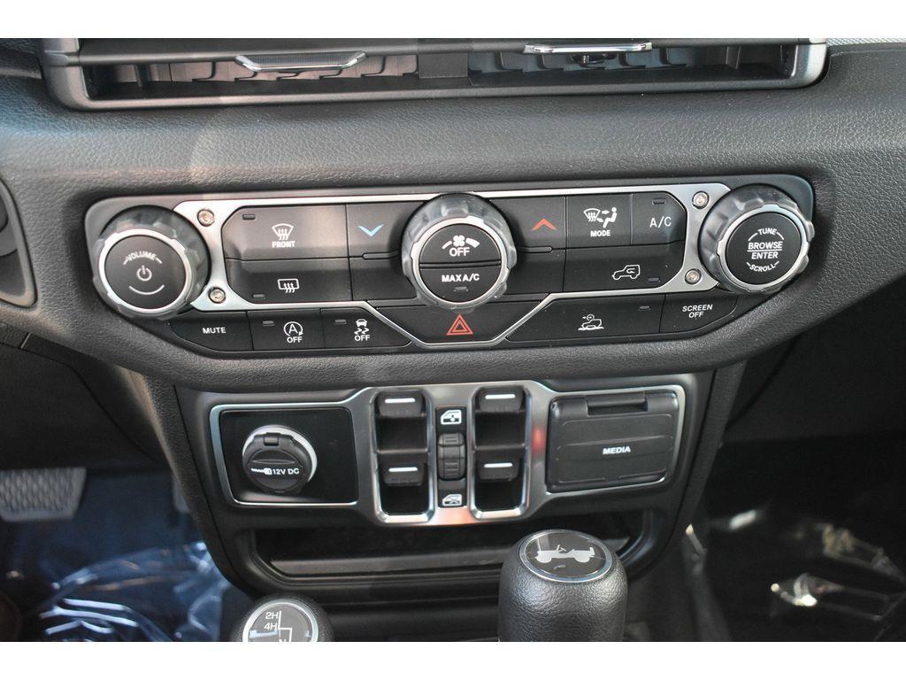 new 2025 Jeep Wrangler car, priced at $39,500