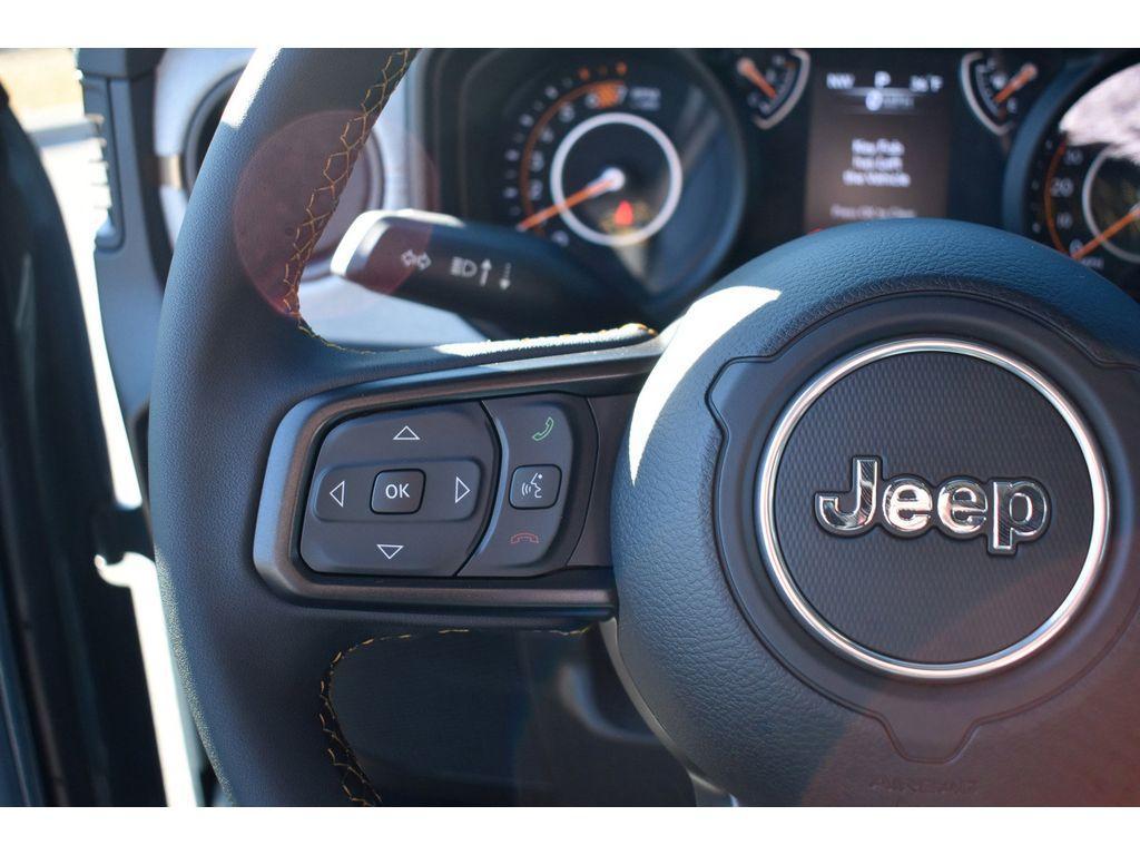 new 2025 Jeep Wrangler car, priced at $39,500