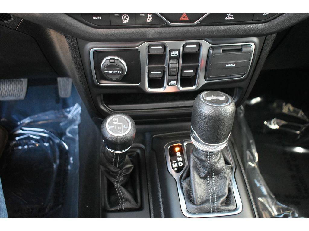 new 2025 Jeep Wrangler car, priced at $39,500