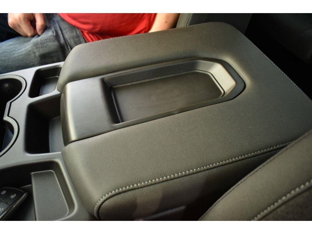 new 2024 GMC Sierra 1500 car, priced at $43,500